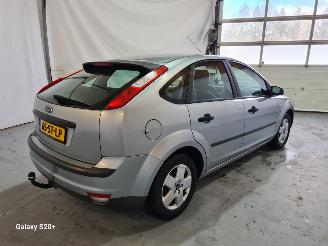Ford Focus 1.6-16V First Edition picture 7