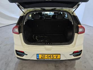 Kia e-Niro ExecutiveLine 64 kWh picture 14