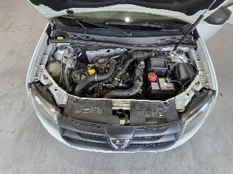 Dacia Logan 0.9 TCe Ambiance picture 17