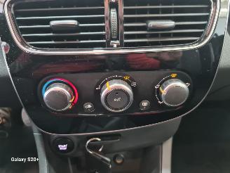 Renault Clio Estate 1.5 dCi Ecoleader Limited picture 32