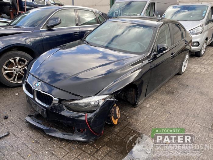 BMW 3-serie 3 serie (F30), Sedan, 2011 / 2018 320i 2.0 16V
