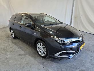 skadebil auto Toyota Auris Touring Sports 1.8 Hybrid Lease pro 2015/12
