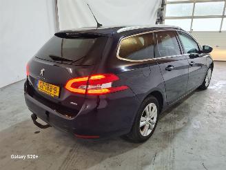 Peugeot 308 1.6 BlueHDI Blue Lease Executive Pack picture 6
