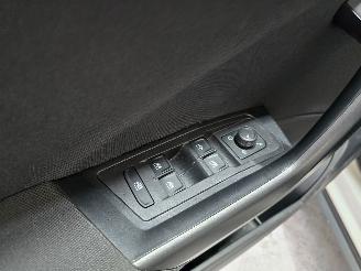 Volkswagen T-Roc 1.0 TSI Life Bns picture 26