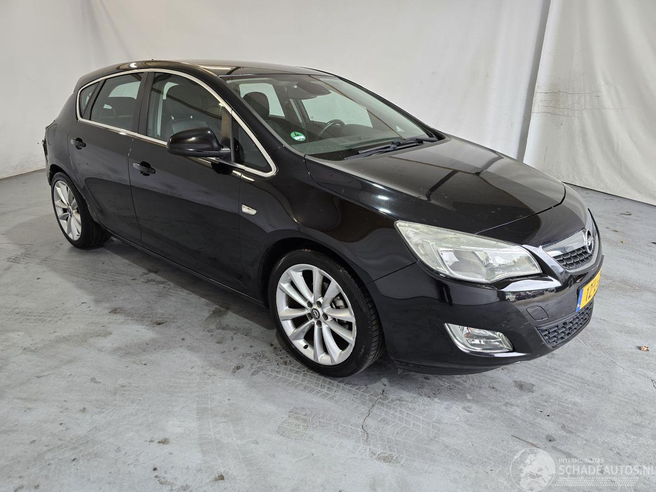 Opel Astra 1.6 Cosmo