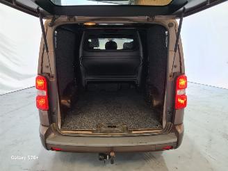 Peugeot Expert 2.0 HDI DC Blue Premium picture 24
