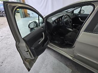 Peugeot 308 1.6 HDiF Style picture 17