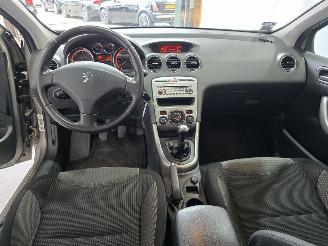 Peugeot 308 1.6 HDiF Style picture 19