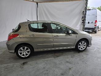 Peugeot 308 1.6 HDiF Style picture 8