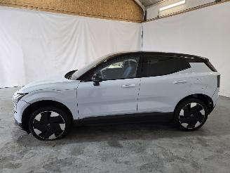 Volvo EX30 Single Motor Extended Range Plus 69 kWh picture 4