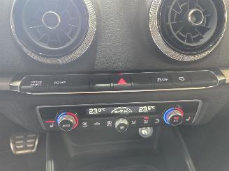 Audi A3 SPORTBACK 1.5 TFSI CoD Sport S Line Edition picture 32