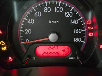 Nissan Pixo 1.0 Acenta picture 20