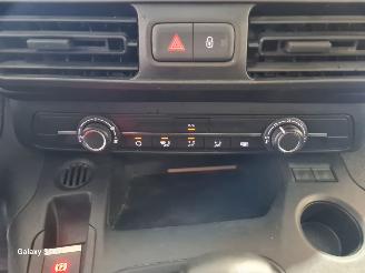 Peugeot Partner 1.5 BlueHDI Premium picture 26