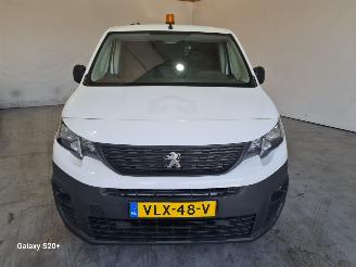 Schade bestelwagen Peugeot Partner 1.5 BlueHDI Premium 2021/11