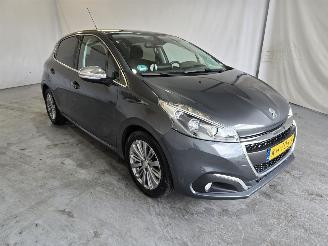 Unfallwagen Peugeot 208 1.2 PureTech Allure 2016/9