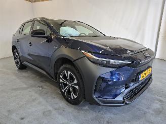 skadebil auto Toyota bZ4X Business 71 kWh 2024/11