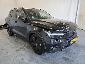  Volvo EX40 Twin Motor Ultra Black Edition 82 kWh 2025/12