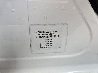 Citroën C3 1.2 PureTech S&S Shine picture 17