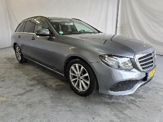 damaged passenger cars Mercedes E-klasse E-klasse Estate 200 d 2019/12