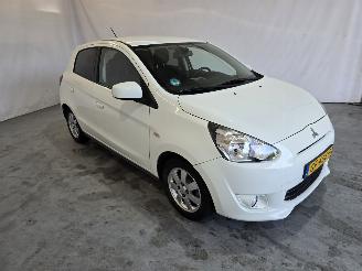 skadebil auto Mitsubishi Space-star 1.0 Bright 2015/5