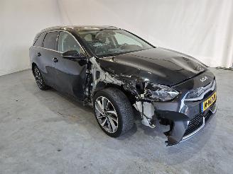 Coche accidentado Kia Ceed Sportswagon 1.6 GDI PHEV ExecutiveLine 2022/1