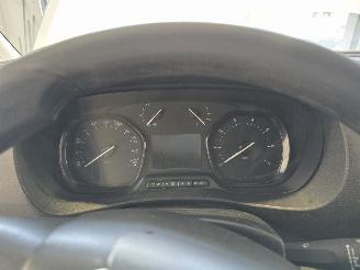 Peugeot Expert 226S 1.6 BlueHDI 115 Premium picture 36