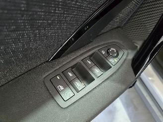 BMW iX1 xDrive30 Launch Edition 67 kWh picture 30