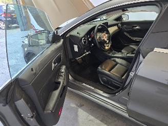 Mercedes Cla-klasse Shooting Brake 180 Prestige picture 25