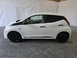 Toyota Aygo 1.0 VVT-i x-play picture 4