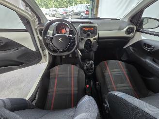 Peugeot 108 1.0 e-VTi Active picture 22