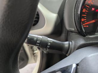 Peugeot 108 1.0 e-VTi Active picture 24