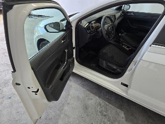Volkswagen Polo 1.0 MPI Comfortline picture 18