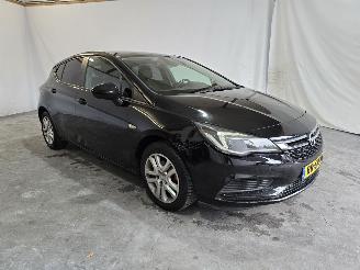 Coche accidentado Opel Astra 1.0 Online Edition 2017/10