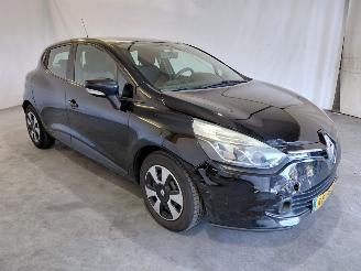 Vaurioauto  passenger cars Renault Clio 0.9 TCe Eco2 Expression 2016/7