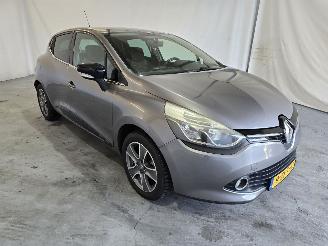 Unfallwagen Renault Clio 0.9 TCe ECO Night&Day 2015/3
