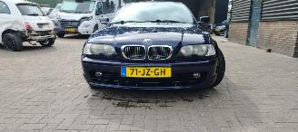 Unfallwagen BMW 3-serie 318Ci Executive 2003/10