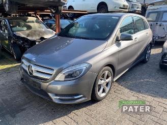 Autoverwertung Mercedes B-klasse B (W246/W242), Hatchback, 2011 / 2018 1.6 B-180 BlueEFFICIENCY Turbo 16V 2014/9