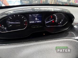 Uttjänta bilar auto Peugeot 208 208 I (CA/CC/CK/CL), Hatchback, 2012 / 2019 1.2 Vti 12V PureTech 82 2012/11