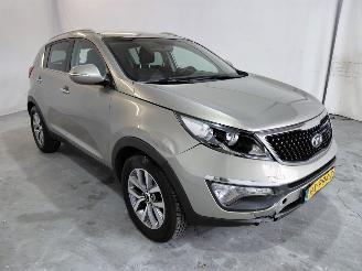 skadebil auto Kia Sportage 1.6 GDI X-treme DynamicLine 2016/1