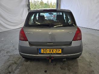 Suzuki Swift 1.3 GLS picture 6