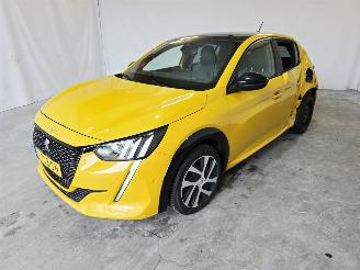 Peugeot 208 1.2 PureTech GT-Line picture 3