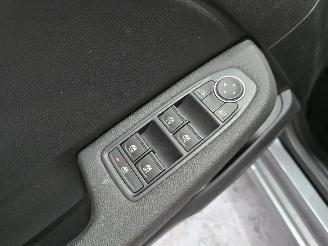 Renault Clio E-TECH HYBRID picture 24