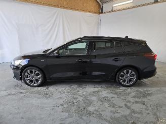 Ford Focus 1.0 EcoBoost Hybrid ST Line picture 4