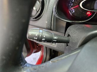 Renault Clio 0.9 TCe Limited picture 22