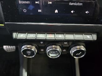 Renault Arkana E-TECH picture 36