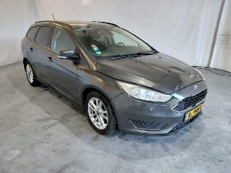 skadebil auto Ford Focus 1.5 TDCI Lease Edit. 2018/1