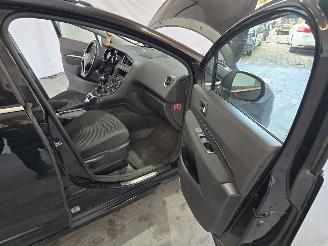Peugeot 5008 1.6 THP Blue Lease Executive 7p. picture 12