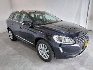 Coche accidentado Volvo Xc-60 2.0 T5 FWD Polar+ 2017/6