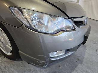 Honda Civic 4DR HYBRID picture 9