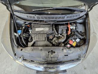 Honda Civic 4DR HYBRID picture 16